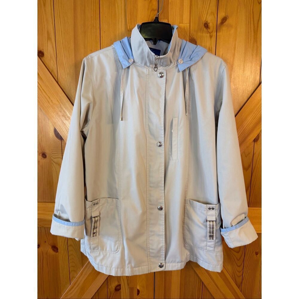 VTG Mackintosh New England Light Tan Lightweight Hooded Jacket Size Medium (7031